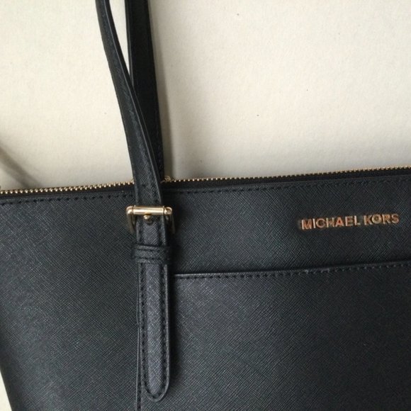 Michael Kors Bag CIARA Large Tote Zipper-Closure - Picture 10 of 11